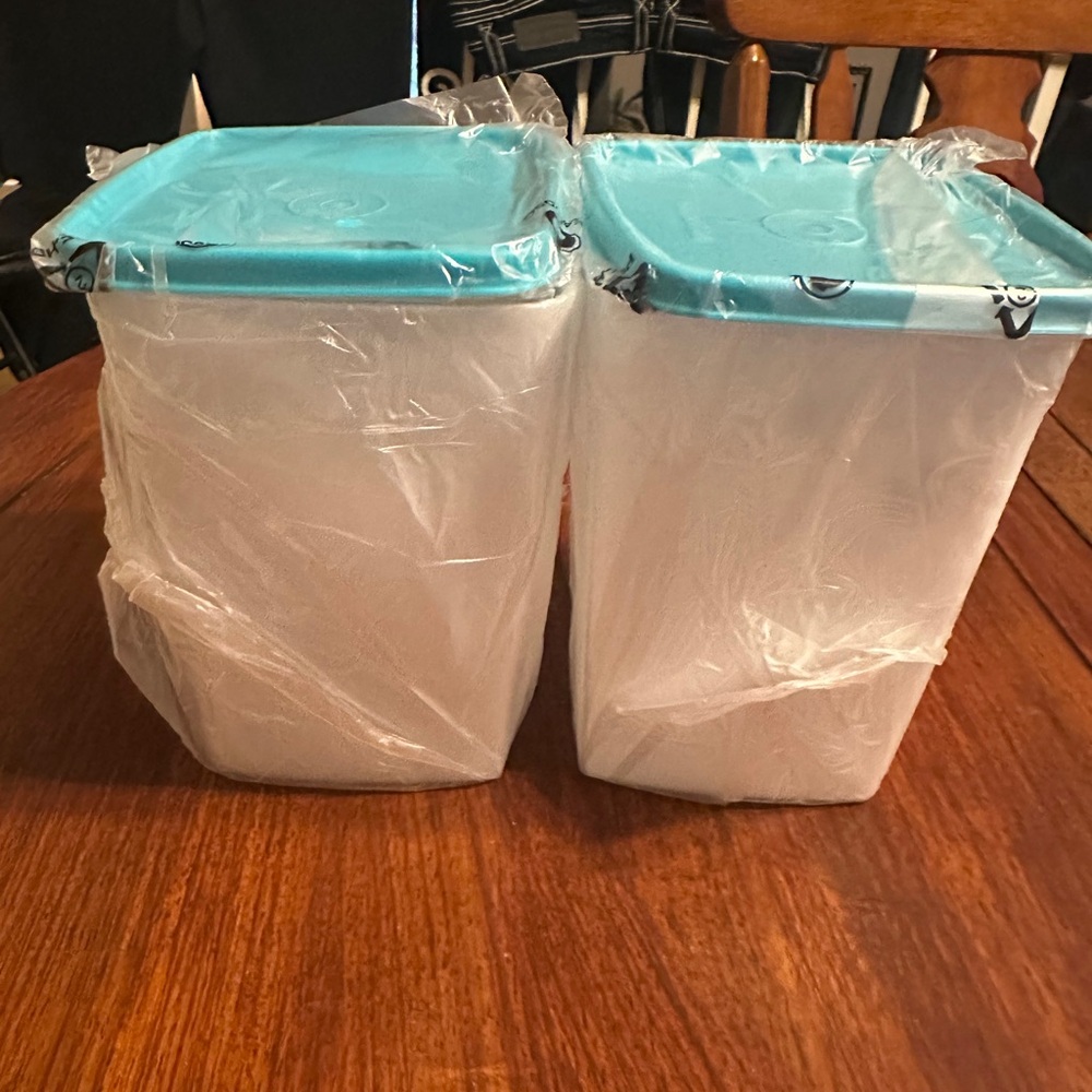 Tupperware Turquoise and White Food Storage Containers